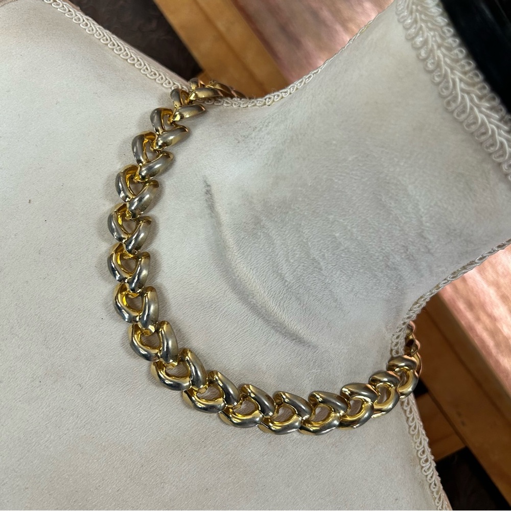 Vintage 80s large gold tone link necklace